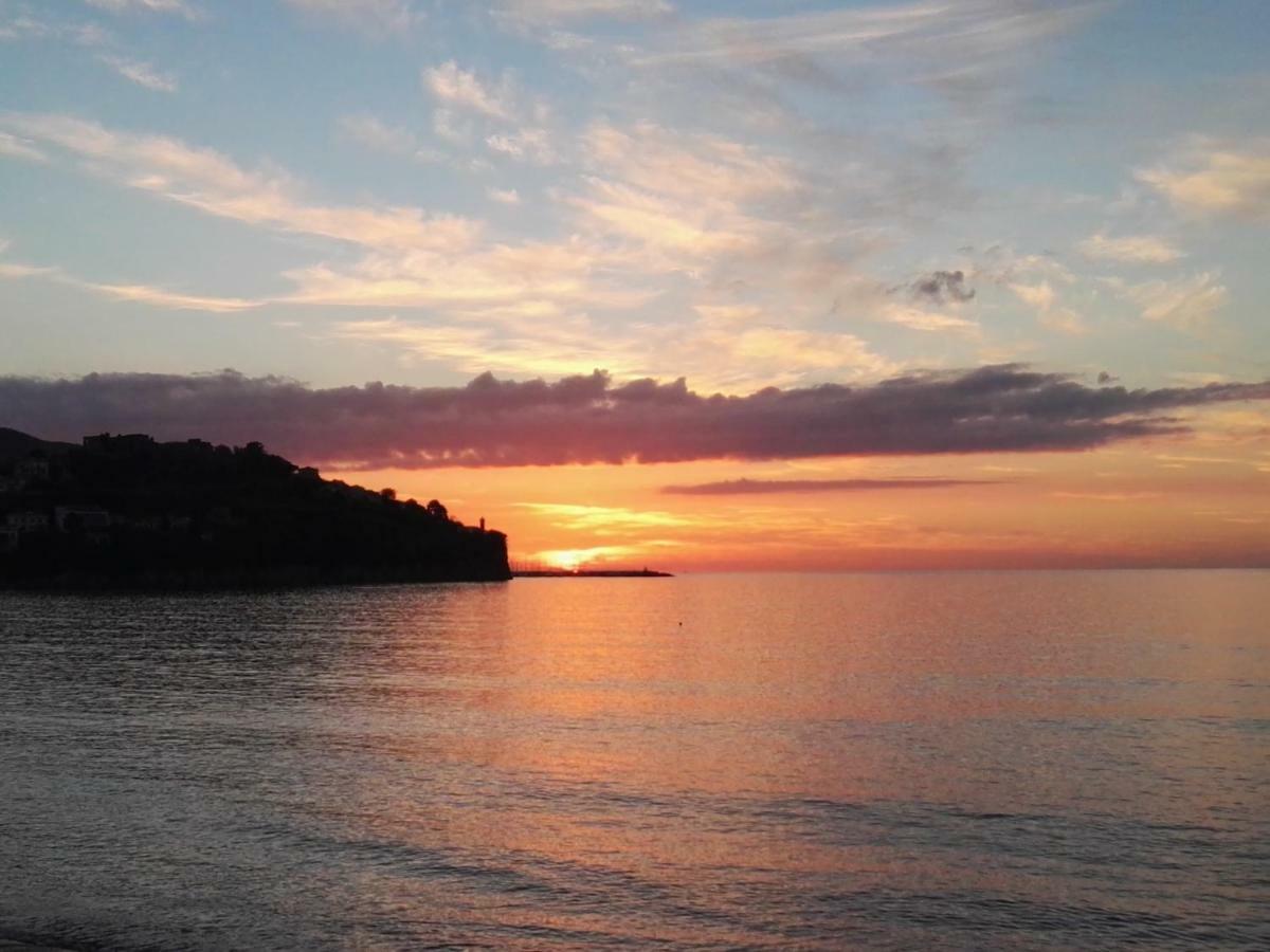 Residence Rossomelograno Agropoli Eksteriør billede